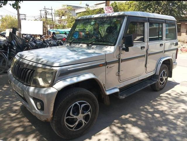 https://images10.gaadi.com/usedcar_image/4525358/original/processed_e3ae33b928fc3571f954b025ccbac893.jpg?imwidth=6400