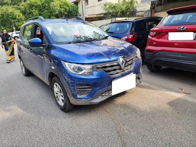 https://images10.gaadi.com/usedcar_image/4525360/original/processed_327ec00e8e0066b6a5e27f390cc8c974.jpg?imwidth=6400
