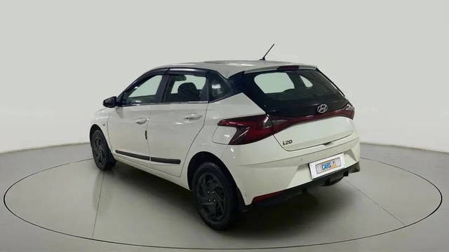 https://images10.gaadi.com/usedcar_image/4525386/original/processed_5dfa28d8-a7f9-4ea6-8c34-73a8ae7ab153.png?imwidth=6400
