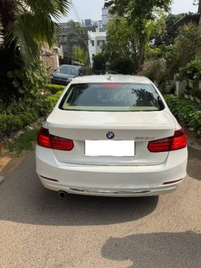 https://images10.gaadi.com/usedcar_image/4525392/original/processed_206c2f9a-84a9-436d-9c23-af381ee44a69.jpeg?imwidth=6401