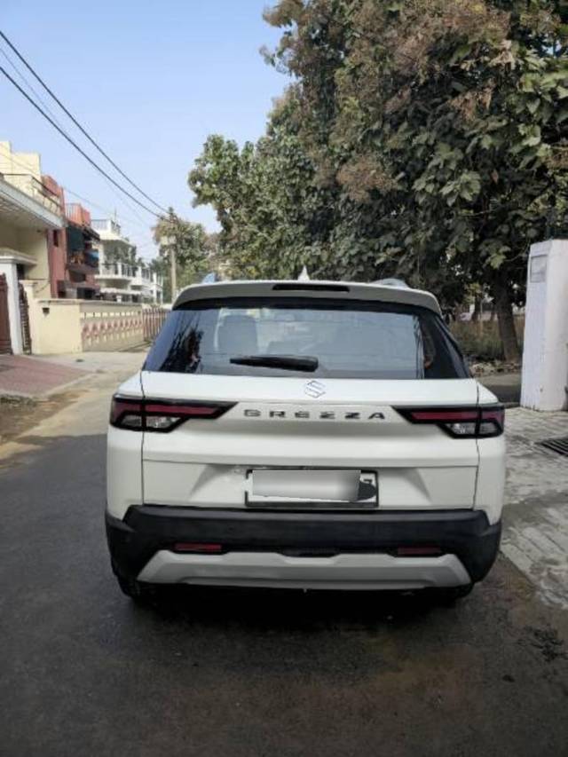 https://images10.gaadi.com/usedcar_image/4525406/original/processed_2c586115-ce30-4882-a7bc-99263e063506.jpg?imwidth=6402