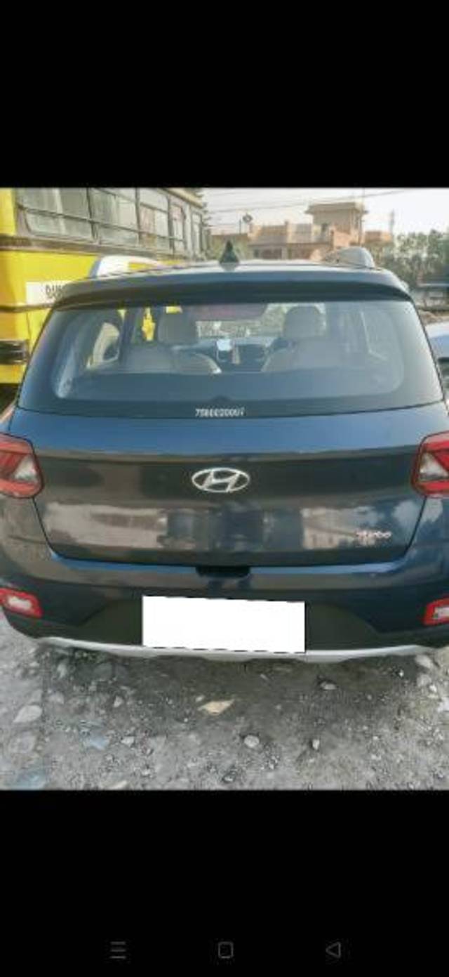 https://images10.gaadi.com/usedcar_image/4525425/original/processed_ff5c78f2-3b3a-47e5-9fe4-fe05a2bb969d.jpg?imwidth=6400