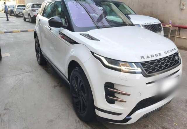 https://images10.gaadi.com/usedcar_image/4525427/original/f6f6603c-4db1-417f-8357-536667e64cea.?imwidth=6400