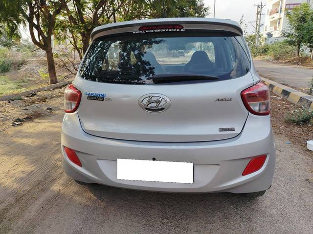 https://images10.gaadi.com/usedcar_image/4525446/original/processed_89487f4f147f074f023901bffeaacb4a.jpg?imwidth=6401
