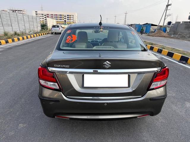 https://images10.gaadi.com/usedcar_image/4525450/original/processed_2802898337704c5b3916f16fe6a18ee5.jpg?imwidth=6401