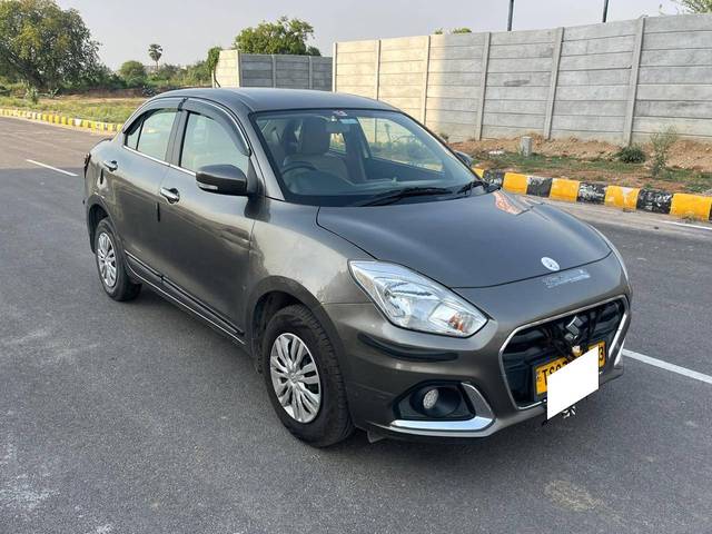 https://images10.gaadi.com/usedcar_image/4525450/original/processed_7b29e6168b982f7b0cd1b881b9b801fb.jpg?imwidth=6400