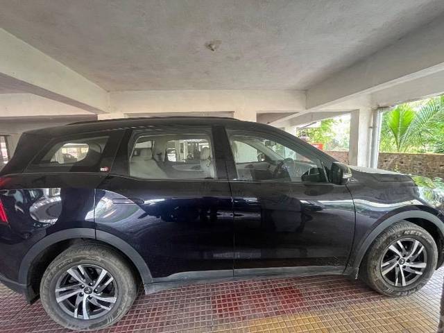 https://images10.gaadi.com/usedcar_image/4525460/original/processed_b41bfbe0-02e8-45ba-a110-b362289cb99c.jpeg?imwidth=6401