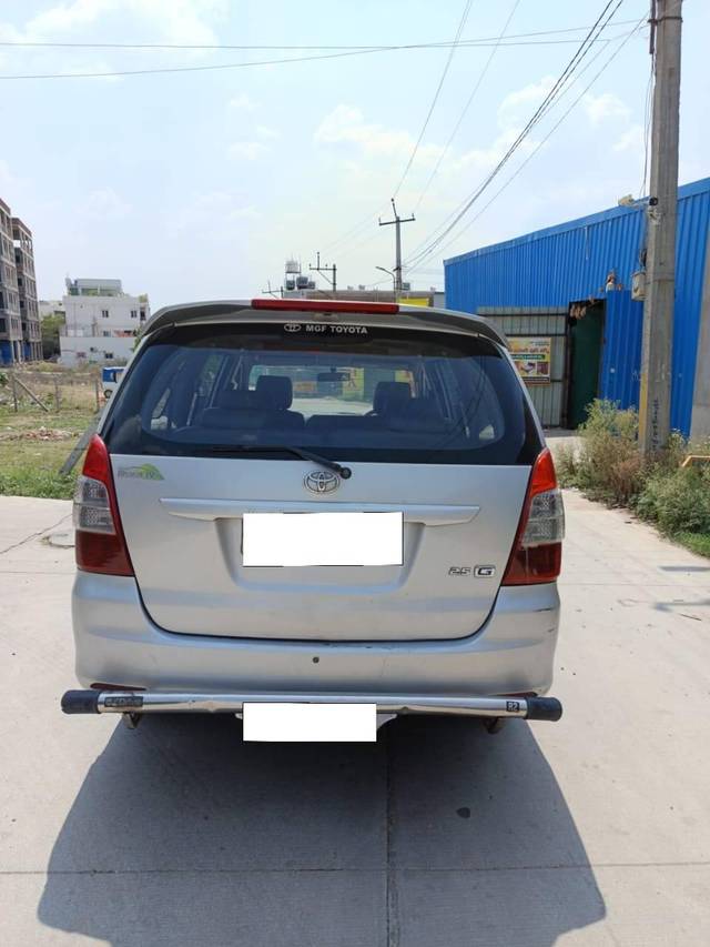 https://images10.gaadi.com/usedcar_image/4525469/original/processed_b1c7fe898339a8fd285516e9ab314374.jpg?imwidth=6402