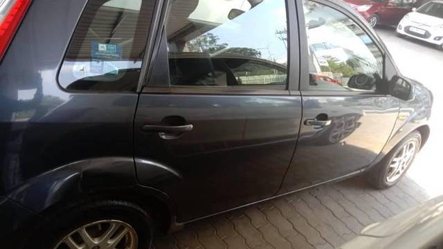 https://images10.gaadi.com/usedcar_image/4525470/original/processed_01f9c994-bdad-4937-80cb-04d3e68e2b7c.jpg?imwidth=6401