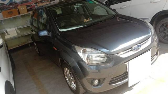 https://images10.gaadi.com/usedcar_image/4525470/original/processed_6547cf51-ef2f-467e-ac6c-c36278d10368.jpg?imwidth=6400