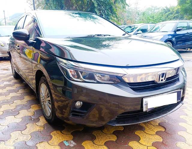 https://images10.gaadi.com/usedcar_image/4525529/original/processed_d996650d4e49cd6fda087843d08df31f.jpeg?imwidth=6400