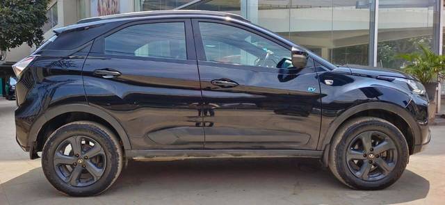 https://images10.gaadi.com/usedcar_image/4525560/original/processed_6e2fc295e7613f9b395b8cc8b11a873d.jpeg?imwidth=6401