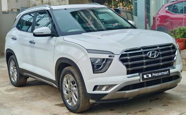 https://images10.gaadi.com/usedcar_image/4525576/original/processed_02a92214aa945e57d0cf3435b6501f36.jpeg?imwidth=6400