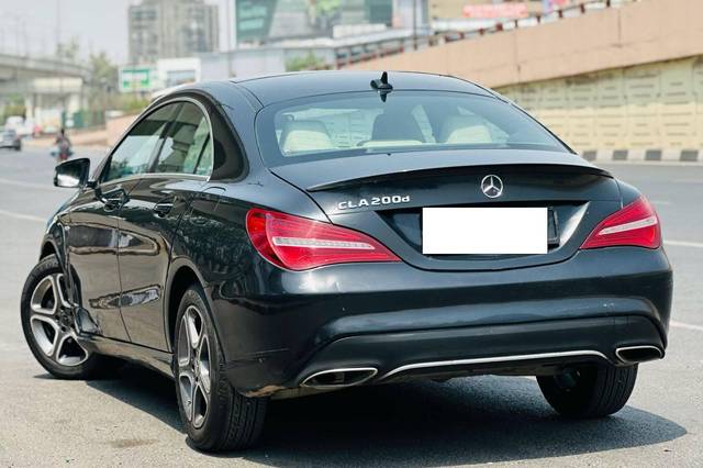 https://images10.gaadi.com/usedcar_image/4525586/original/processed_4a1ae259bd9c22d7f4e40b4b2819d670.jpg?imwidth=6402