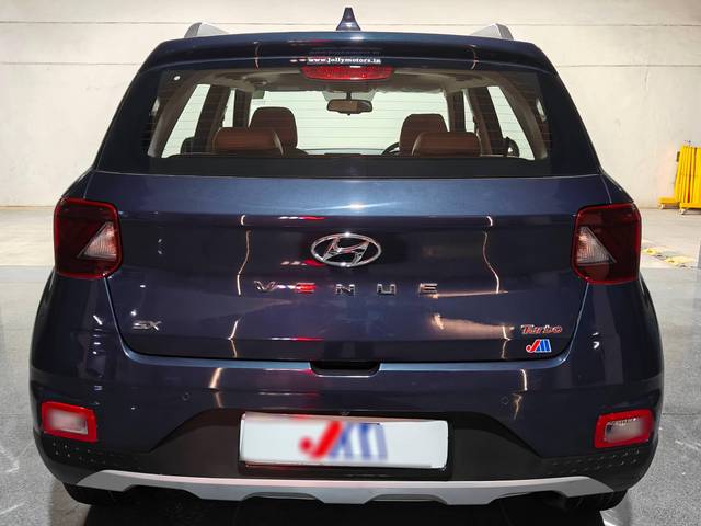 https://images10.gaadi.com/usedcar_image/4525592/original/processed_efdfe3e4ebd0e1d8aacc011e97808ece.jpg?imwidth=6402