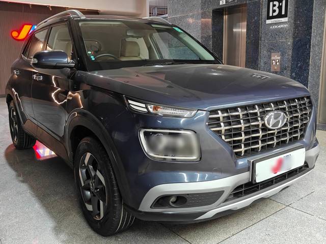https://images10.gaadi.com/usedcar_image/4525592/original/processed_f8834b6229c6dd249c01e439fe823e25.jpg?imwidth=6400