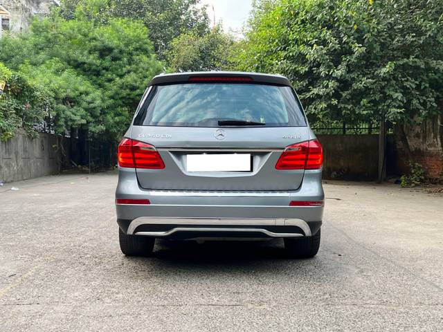 https://images10.gaadi.com/usedcar_image/4525600/original/processed_82e21980b43d2fbc495a6931249411c5.jpg?imwidth=6402