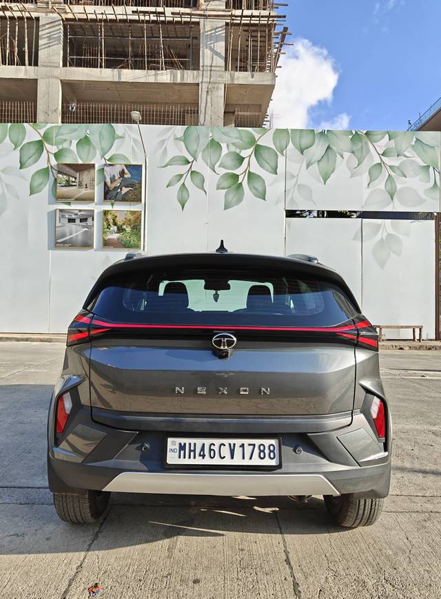https://images10.gaadi.com/usedcar_image/4525606/original/processed_ca92b101e95431baffe48efd8284e471.jpg?imwidth=6402