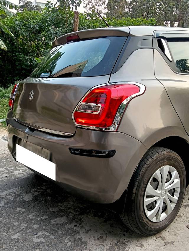 https://images10.gaadi.com/usedcar_image/4525621/original/processed_224609f346dd3088def12349d2485ff4.jpg?imwidth=6401