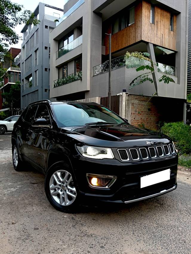 https://images10.gaadi.com/usedcar_image/4525623/original/processed_fa76d579afafd47180efbaeac909a708.jpg?imwidth=6400