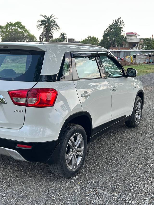 https://images10.gaadi.com/usedcar_image/4525658/original/processed_c095e0a8-4b0b-42fe-870d-51319b40e98d.jpg?imwidth=6402