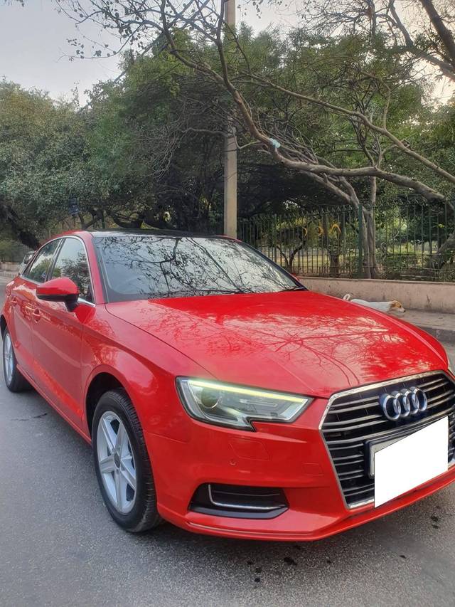 https://images10.gaadi.com/usedcar_image/4525675/original/processed_edbead076781e3385221769777eb6b60.jpg?imwidth=6400