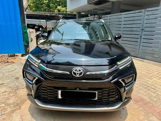 https://images10.gaadi.com/usedcar_image/4525677/original/processed_4fb4f5c3878f78033e4a376447e5b7ad.jpg?imwidth=6402