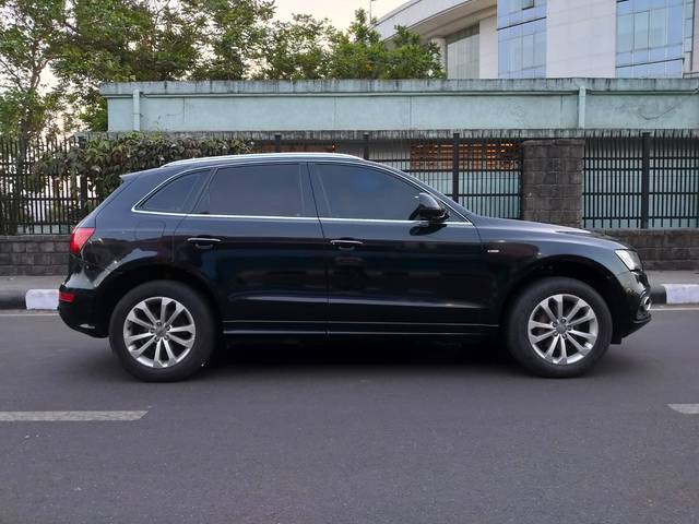 https://images10.gaadi.com/usedcar_image/4525679/original/dd87e0e4c4a643d4d926e420f4d66618.jpg?imwidth=6401