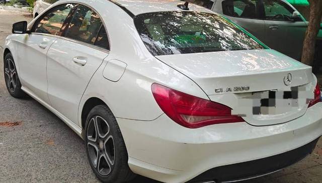 https://images10.gaadi.com/usedcar_image/4525697/original/processed_8e8253e30741211ad2c36c66c1c2ef1d.jpg?imwidth=6402