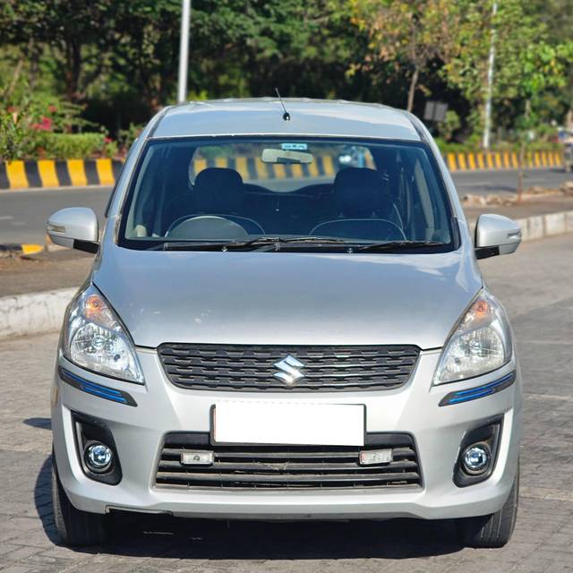 https://images10.gaadi.com/usedcar_image/4525698/original/processed_fc60329bbe6445b55f1acaacfc4350c5.jpg?imwidth=6402