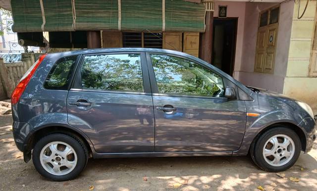 https://images10.gaadi.com/usedcar_image/4525706/original/2c8a34720c6de2553f980e8811ca4d90.jpg?imwidth=6401