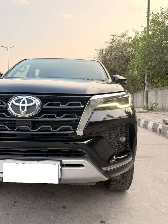 https://images10.gaadi.com/usedcar_image/4525711/original/processed_cfb4f3bb0dc2fab925f058f52310f27e.jpeg?imwidth=6400