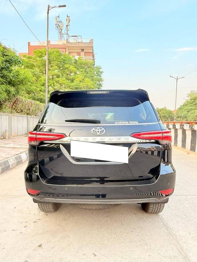 https://images10.gaadi.com/usedcar_image/4525711/original/processed_f225927395c6ab285b5ee2549917d807.jpeg?imwidth=6402