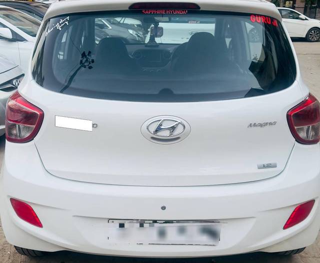 https://images10.gaadi.com/usedcar_image/4525712/original/processed_5e06e69cb2e47ca18dc0534663f36237.jpg?imwidth=6402