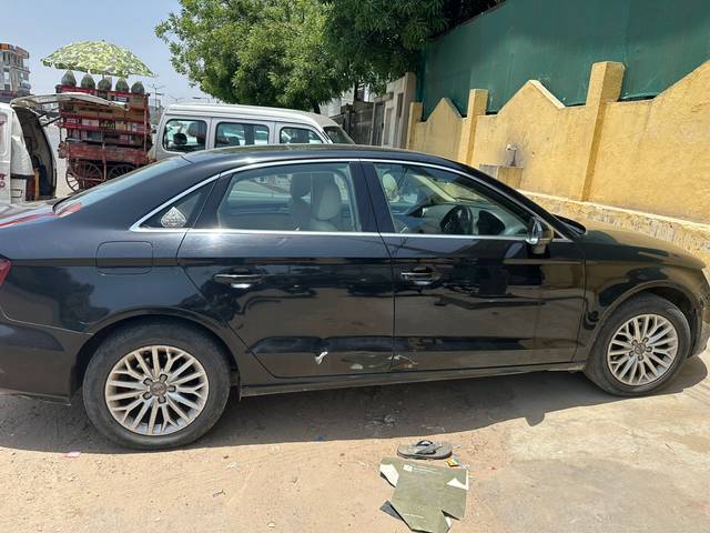 https://images10.gaadi.com/usedcar_image/4525771/original/1353ddcf-b244-47ad-875f-3f10b2f373d8.jpg?imwidth=6401