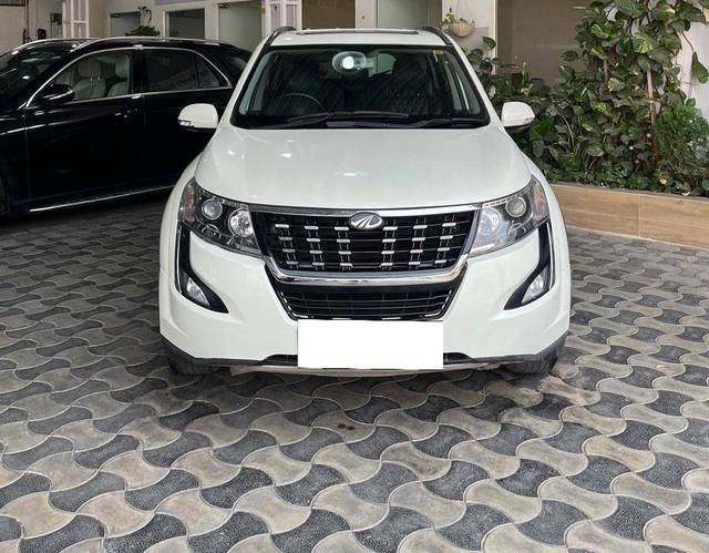 https://images10.gaadi.com/usedcar_image/4525794/original/processed_b0bd8e9420e25f0cd2d152a5a0329afc.jpg?imwidth=6400
