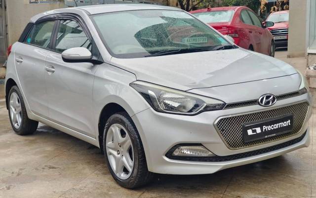 https://images10.gaadi.com/usedcar_image/4525800/original/processed_bb0483909f4cc5a6d4f1b6d423ae41f1.jpeg?imwidth=6400