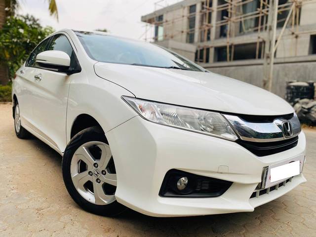 https://images10.gaadi.com/usedcar_image/4525819/original/processed_72e80ce588a669996b52a72a15ca7967.jpg?imwidth=6400