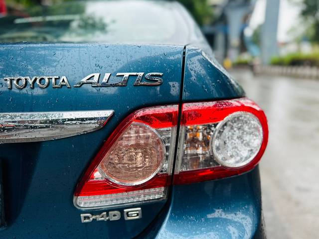 https://images10.gaadi.com/usedcar_image/4525820/original/411789b51894c15742a4b402f32689f2.jpg?imwidth=6402