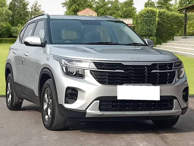https://images10.gaadi.com/usedcar_image/4525822/original/processed_ce918141deea2878a2d566da706d3961.jpg?imwidth=6400
