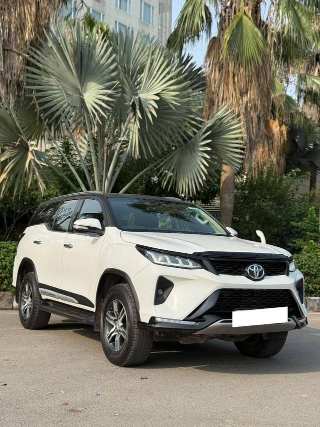 https://images10.gaadi.com/usedcar_image/4525836/original/processed_3859c28f0a8cc5d9c17a62a96d03a83b.jpg?imwidth=6400