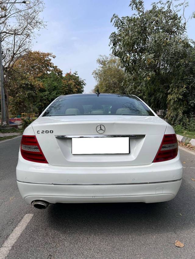 https://images10.gaadi.com/usedcar_image/4525839/original/processed_5fc5b9be122cb20cdf1320dd348b4599.jpg?imwidth=6402