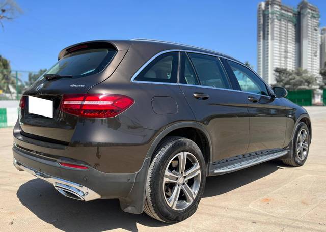 https://images10.gaadi.com/usedcar_image/4525847/original/processed_06c54a1187e72cf77107d06abc52f940.jpg?imwidth=6402