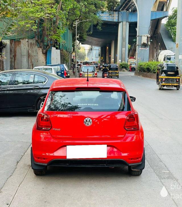 https://images10.gaadi.com/usedcar_image/4525853/original/processed_215dbde0f44599286d732fa5e9529b62.jpg?imwidth=6401