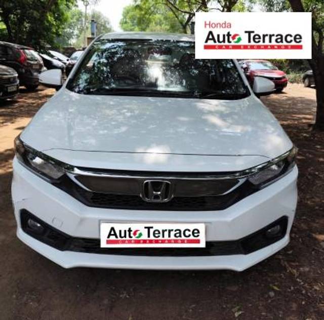 https://images10.gaadi.com/usedcar_image/4525866/original/765731f172342530651bae580a70f307.jpeg?imwidth=6400