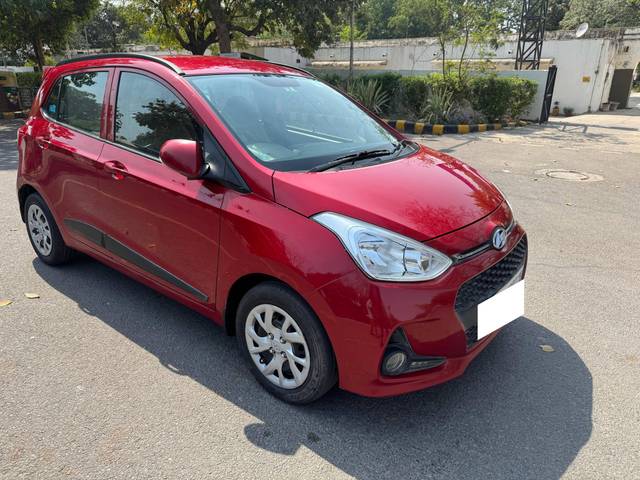 https://images10.gaadi.com/usedcar_image/4525867/original/processed_d78a0d782ae68fe7d1a7d4d75e1cf87f.jpeg?imwidth=6400