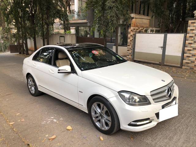https://images10.gaadi.com/usedcar_image/4525868/original/processed_08927f9a-94a5-41e2-a2f6-221e8aa96280.jpg?imwidth=6400