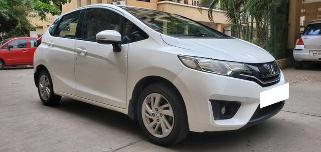 https://images10.gaadi.com/usedcar_image/4525881/original/processed_b1bcd804cce8d78cbcb97a191283ef0b.jpg?imwidth=6400