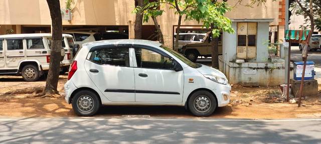 https://images10.gaadi.com/usedcar_image/4525930/original/processed_28a4cb73-bfc2-4ed1-a197-7cfb2bf24803.jpg?imwidth=6401
