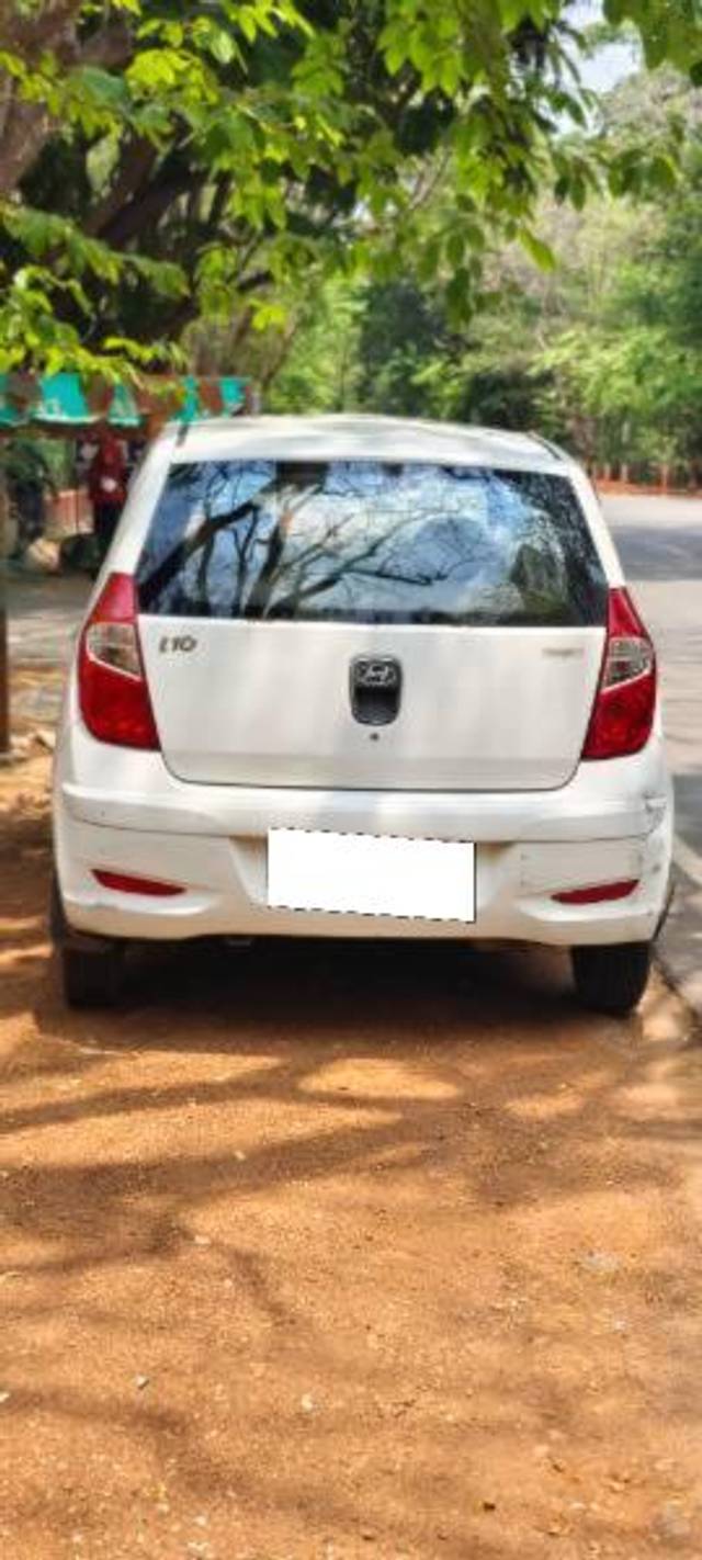 https://images10.gaadi.com/usedcar_image/4525930/original/processed_2cab63fe-de15-4362-a560-0e5632f10413.jpg?imwidth=6402